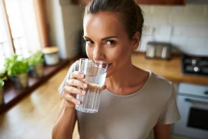 Водний баланс: як “налаштувати” воду в організмі, щоб було більше енергії